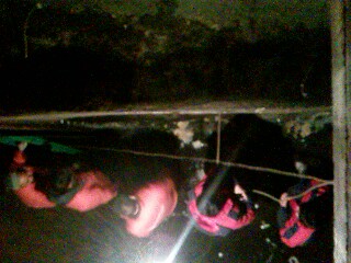 邙山干渠枯河渡槽分水闸抢险堵漏 (4)