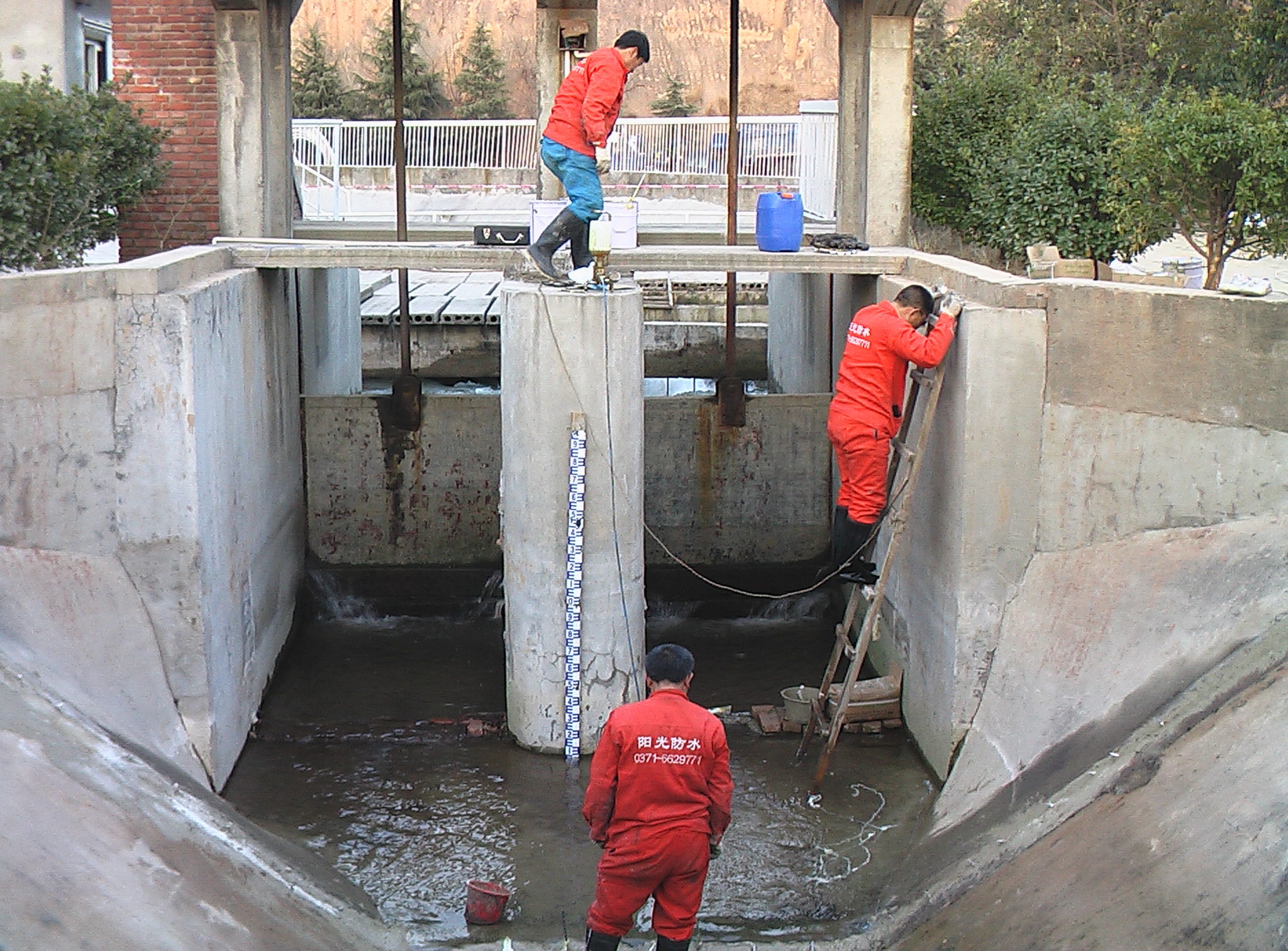 抢险渗漏修缮 (5)