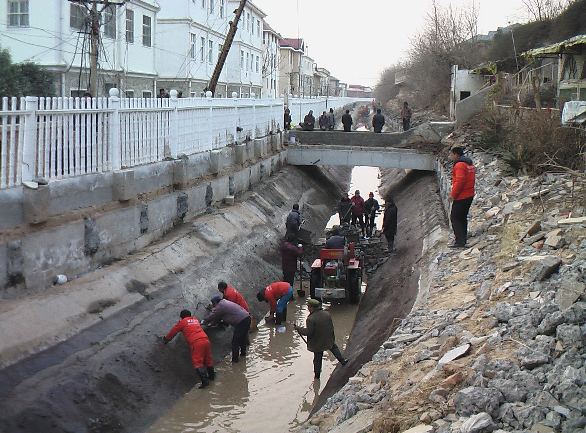 抢险渗漏修缮 (11)