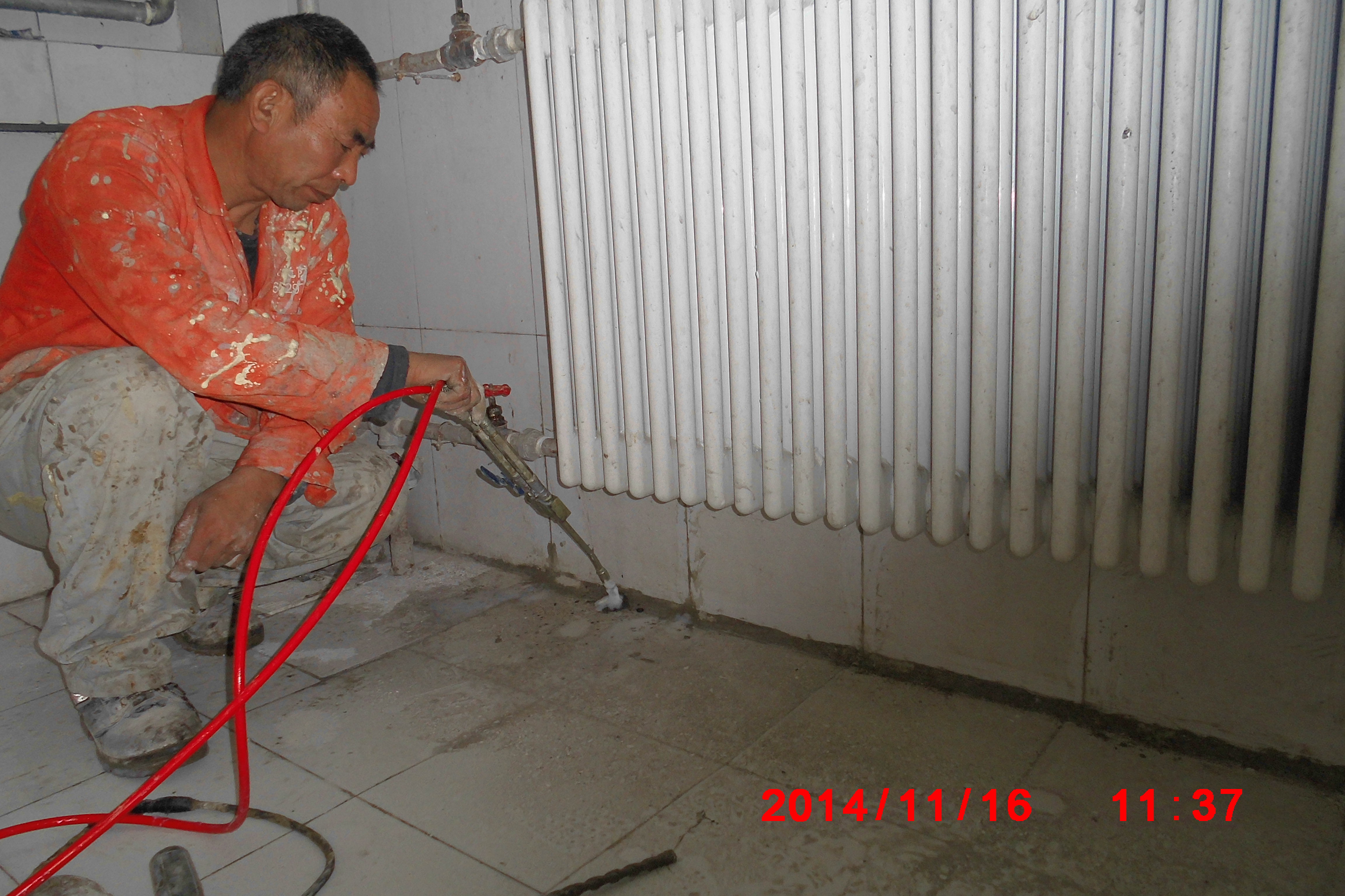 渗透结晶无机注浆料施工 (1) 渗透结晶无机注浆料施工 (1)